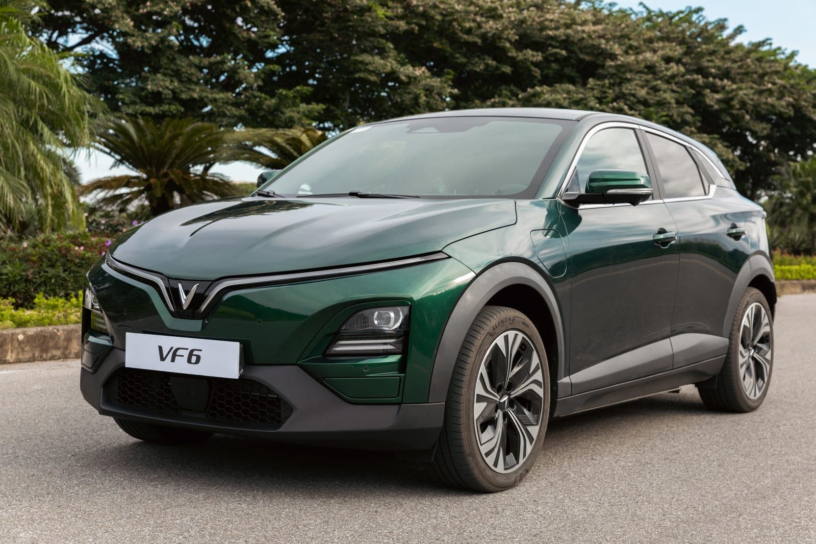 VinFast VF 6 — góc chếch trước
