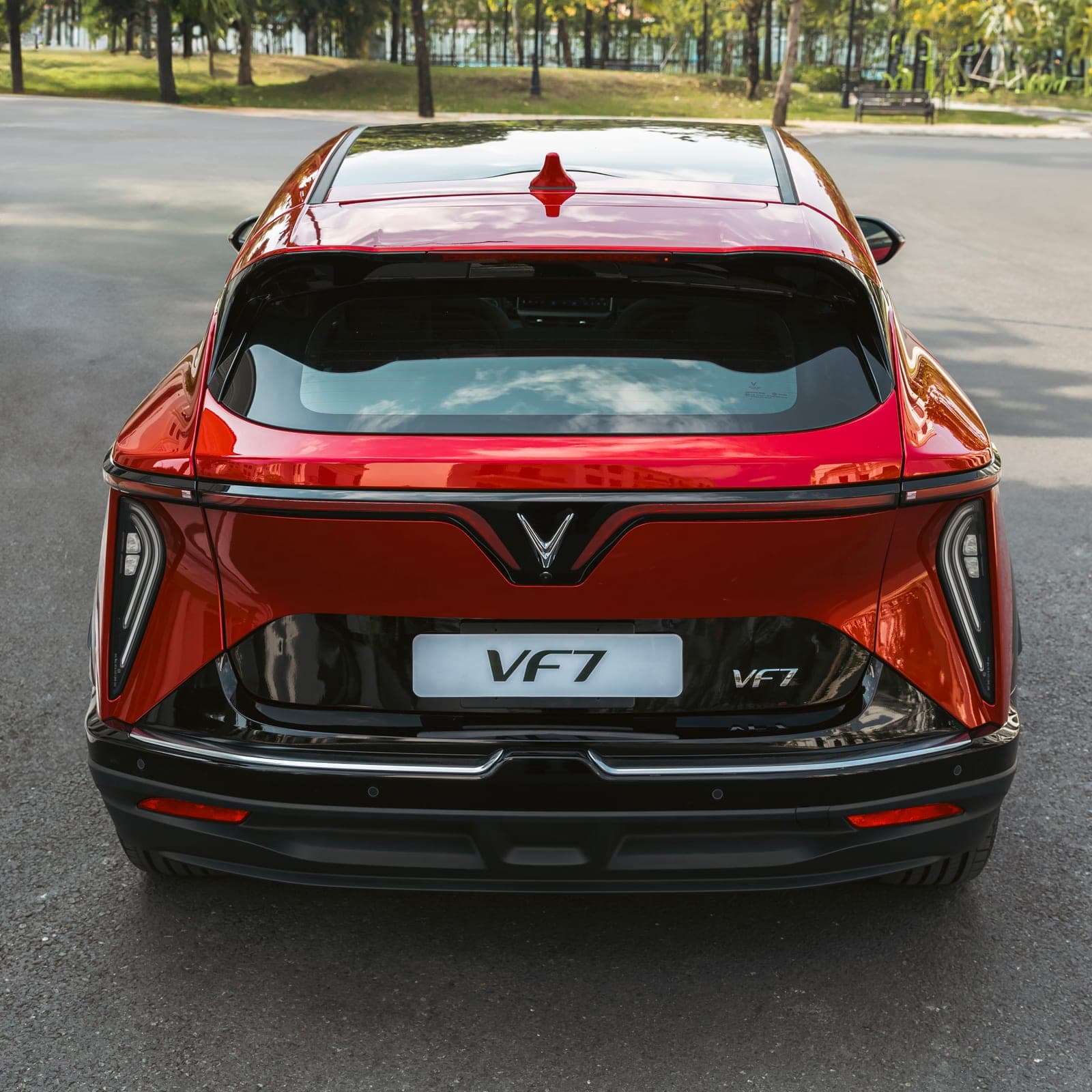 VinFast VF 7 — đầu xe